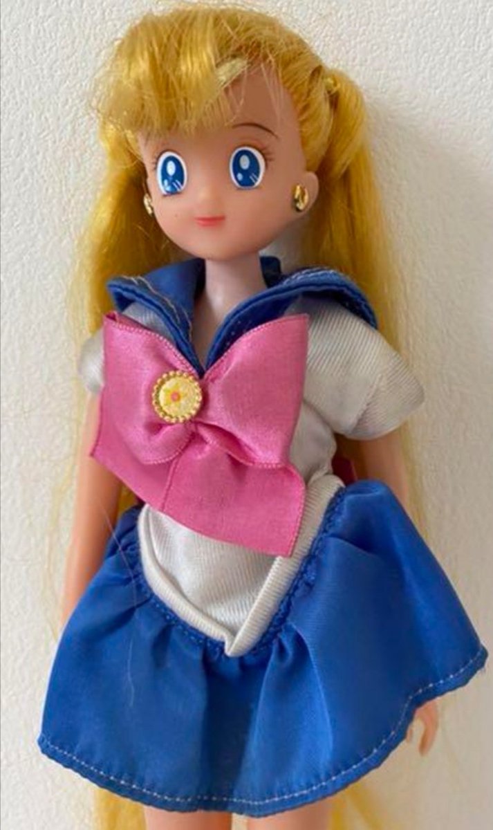 1994年のレイアース放映時に発売された、このドールは画期的だった