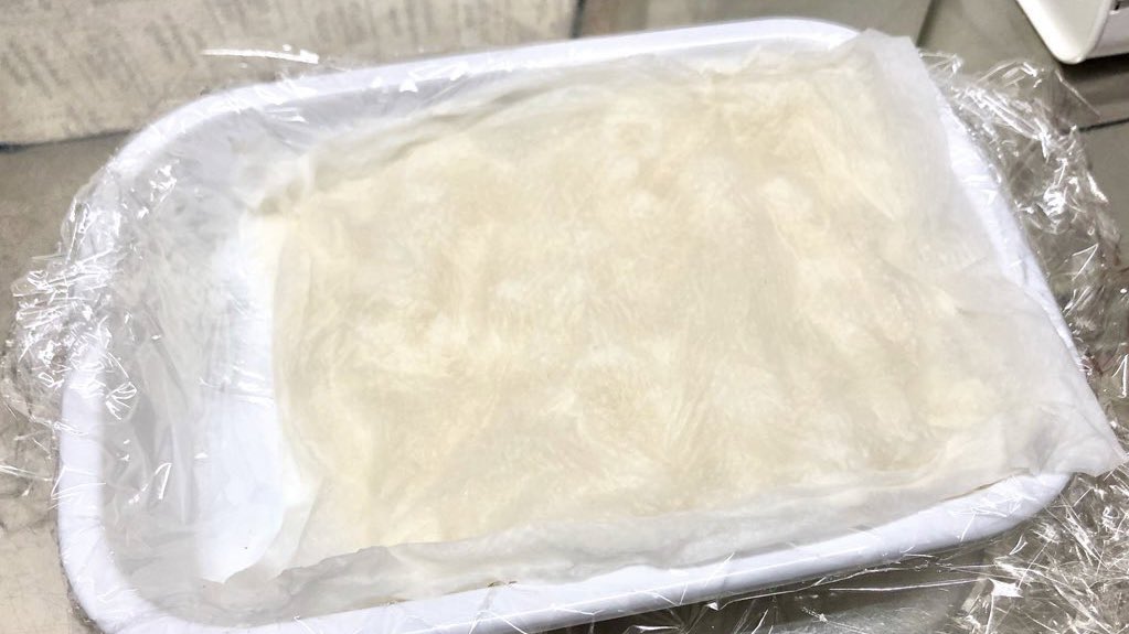  食べ物は温かいままラップをすると腐るのでお弁当にも使えるテク