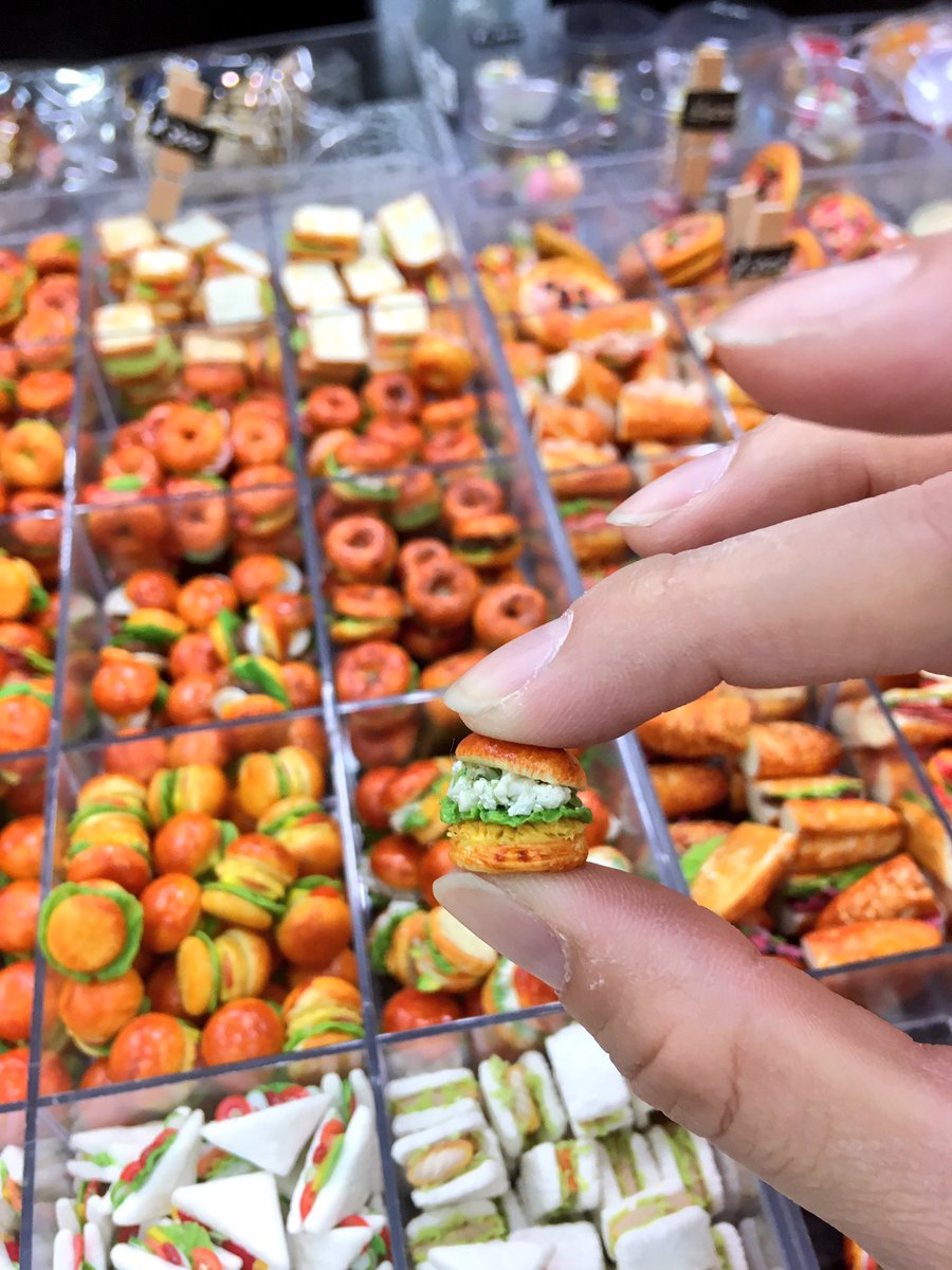  Dream of Country ミニチュアの世界のパンシリーズをご紹介🍞  思わず食べてしまいそうになるようなリアルさ....