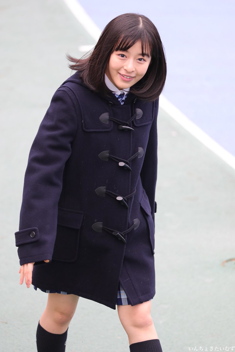 高校サッカー応援マネージャーの森七菜ちゃん可愛すぎる...   登場とともに雨も止んだし、まさに天気の子でした^ ^ 