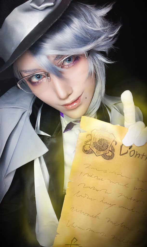 ツイステ/コスプレ 🐙アズール(寮服)  ではこちらの契約書にサインを