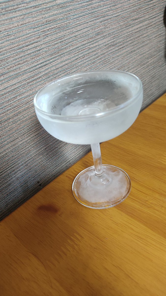 出来ましたわ！天然水と水道水のカクテルですわ！ 