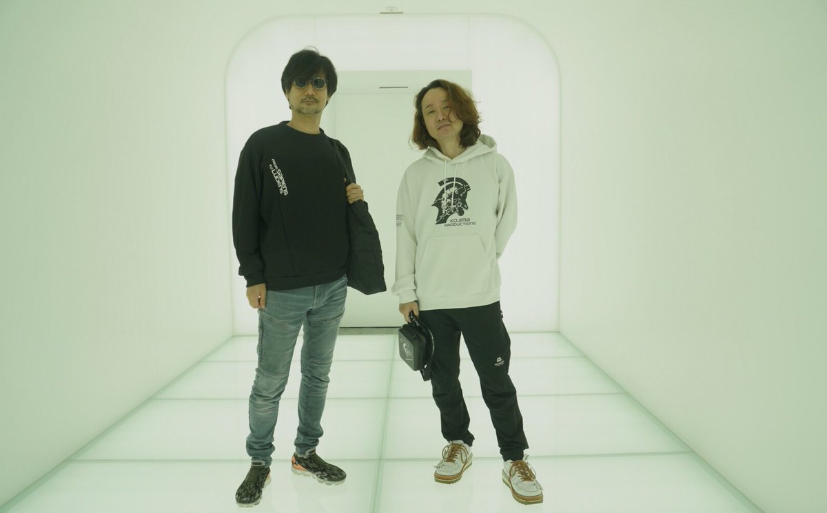 GUのコジプログッズ着てみた。僕もしんちゃんもMサイズ。 