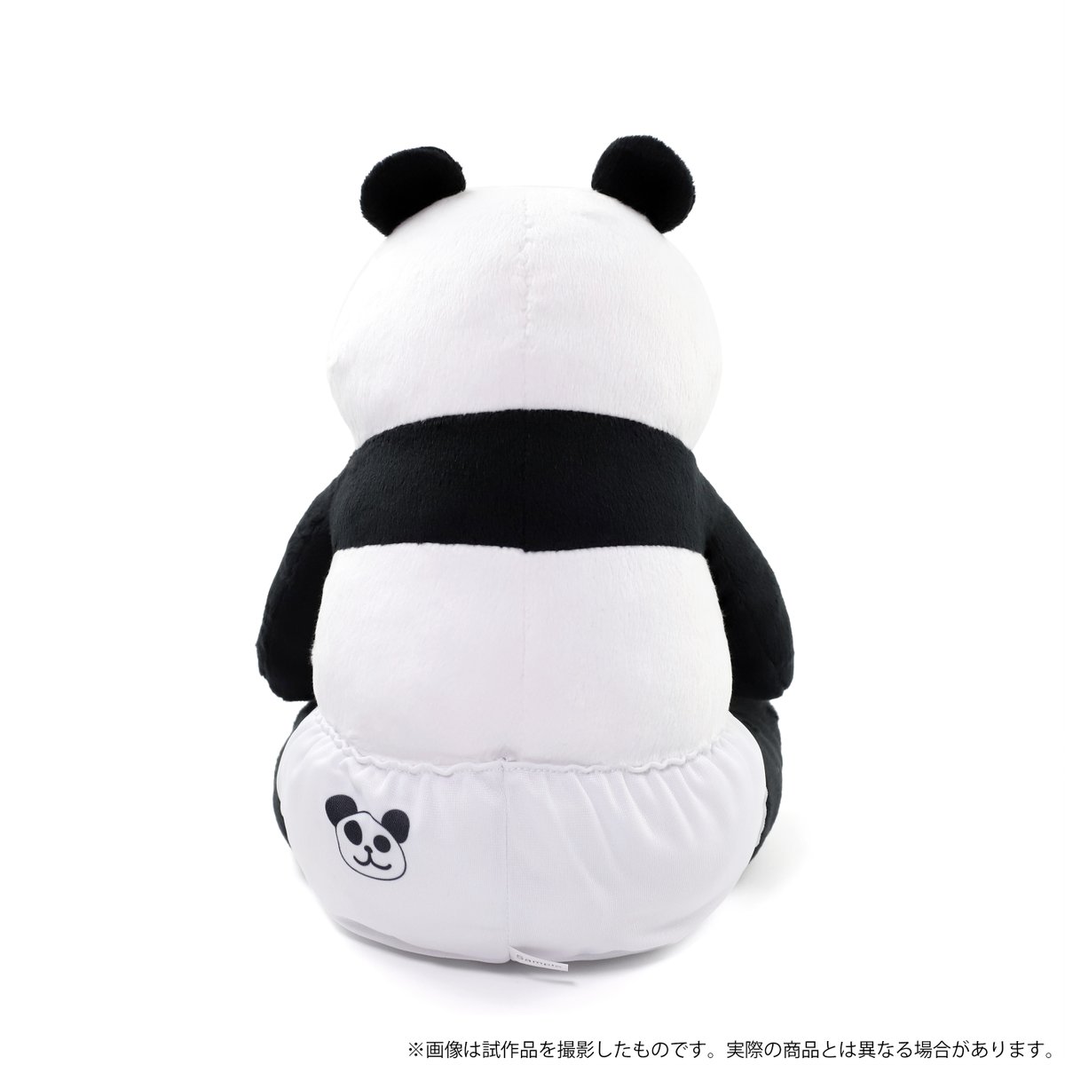   オムツにはワンポイントとしてパンダのプリント入りです  ご予約はお早めに