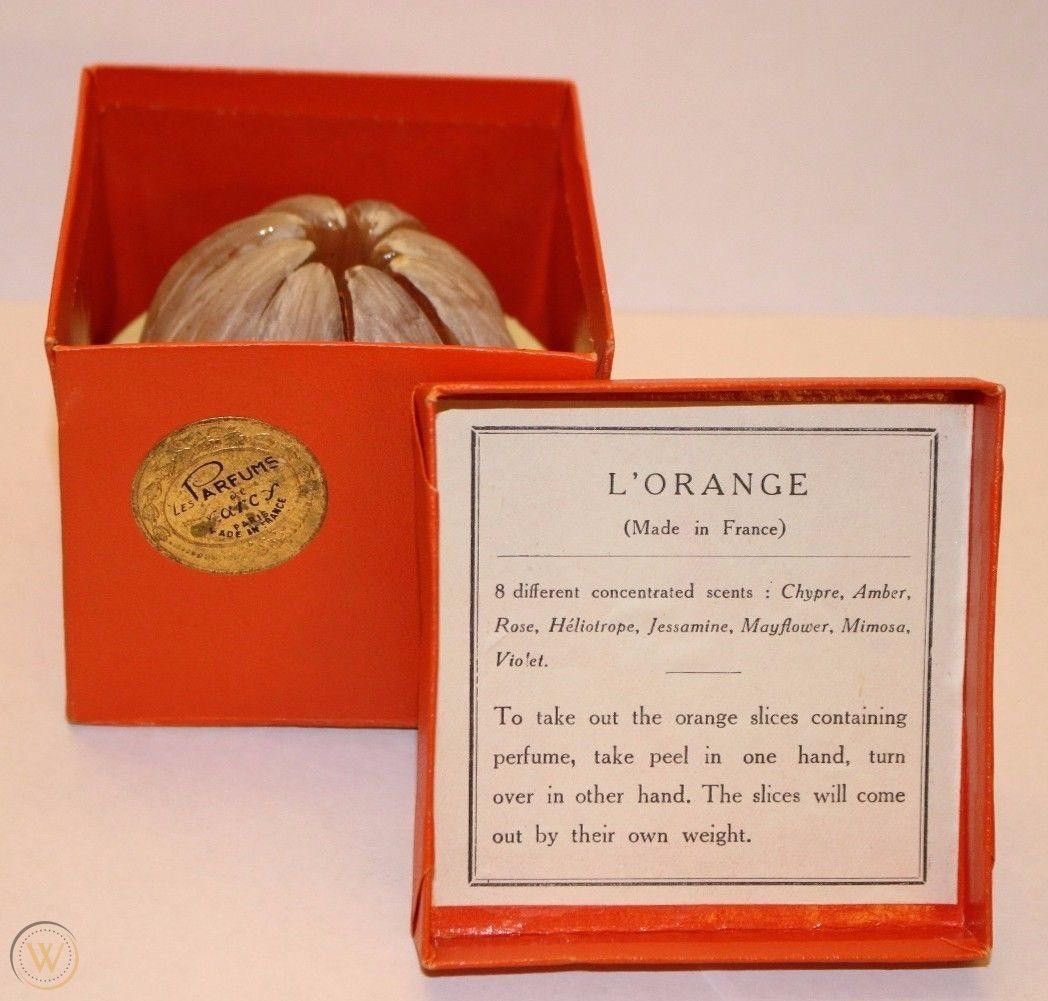 1900年代初頭のオレンジの香りの香水🍊 オレンジの容器に入ってる 
