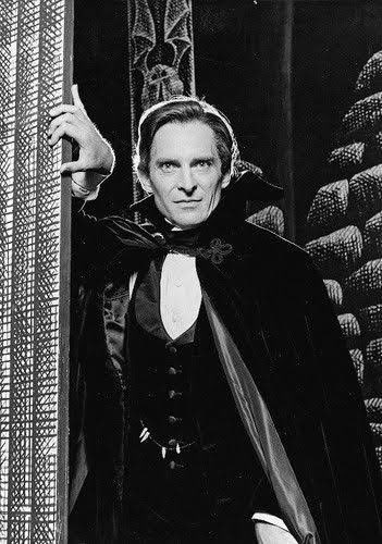 ジェレミー・ブレットが演じるドラキュラ伯爵も最高なんですよ