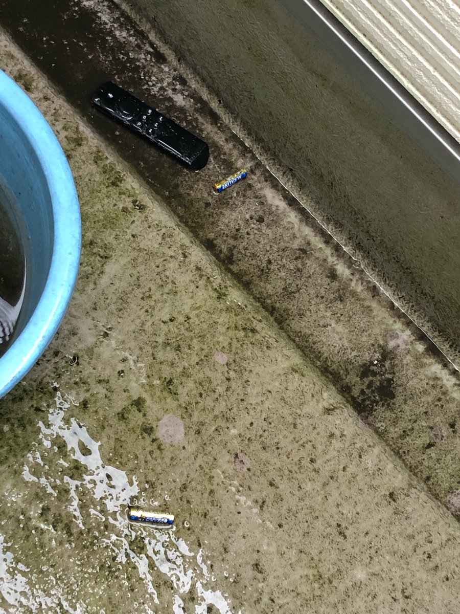 朝から、5歳の長男のおねしょに対して「なんでおねしょしたと思う