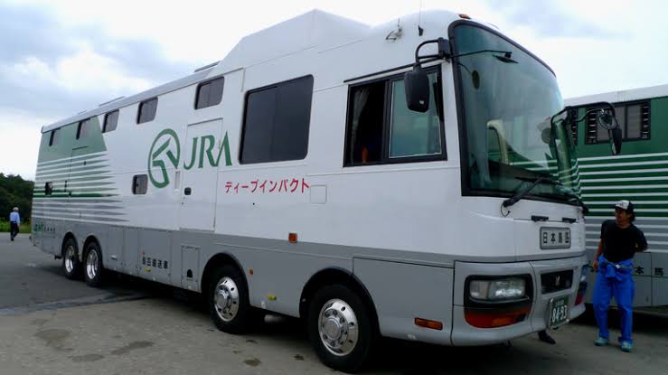   俺は絶対に近づかない😂 一生掛かっても払いきれないぞ😂💦 