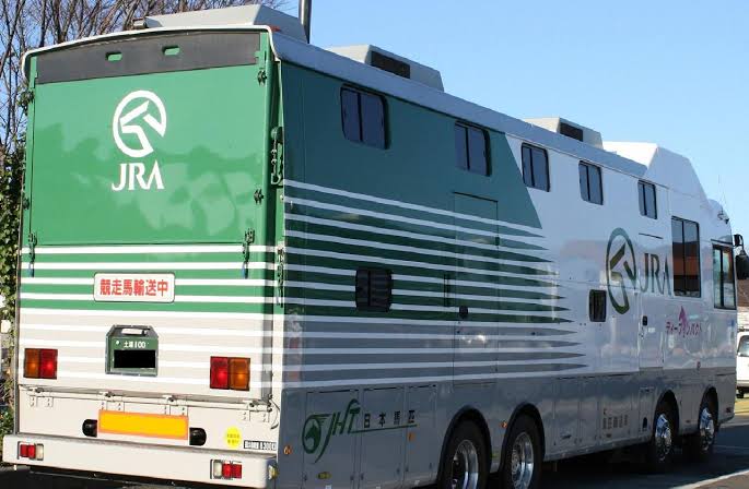   俺は絶対に近づかない😂 一生掛かっても払いきれないぞ😂💦 