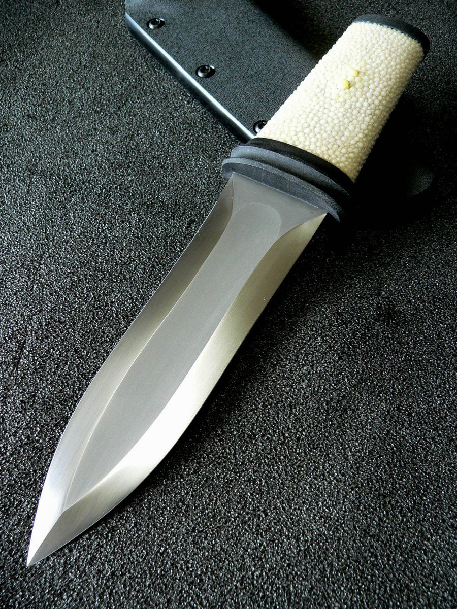  そもそもだとか、用不要論とか、法律論とか、議論する気は全くないです