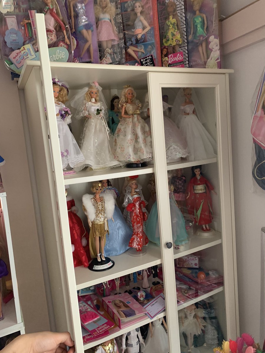 ゴールデンウィーク中部屋見ないでねって鶴みたいな事母に言われてたんだよね  さっき呼ばれてみたらこんなんなってた 母の長年の夢が叶ったみたいで良かった  Twitterに載せてって言われたので載せるね、祝ってあげてくだせぇ… 