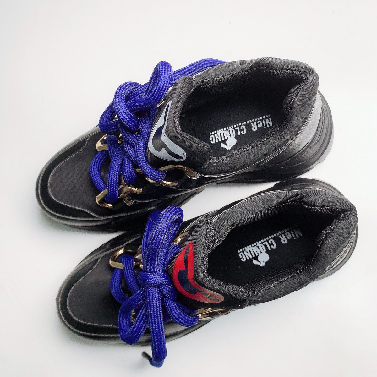 🚫新作案内🚫 NieR LADIES BLACK SHOES 【BLUE RIBBON】 軽量&クッション性ソールで長時間歩いても疲れにくい拘りのアイテムです