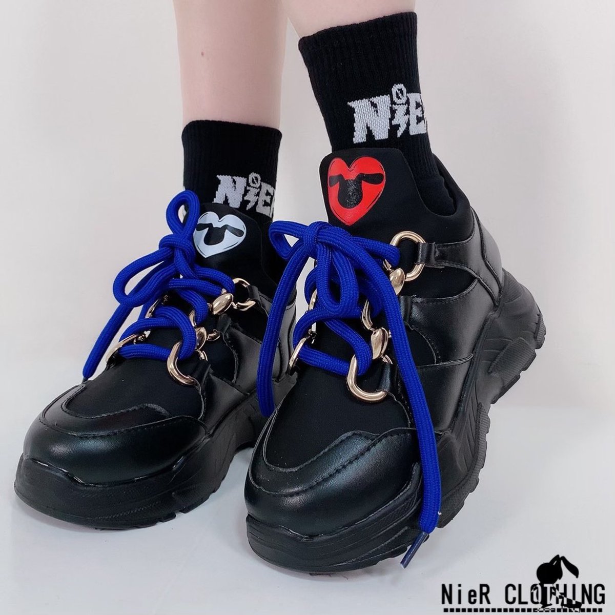 🚫新作案内🚫 NieR LADIES BLACK SHOES 【BLUE RIBBON】 軽量&クッション性ソールで長時間歩いても疲れにくい拘りのアイテムです