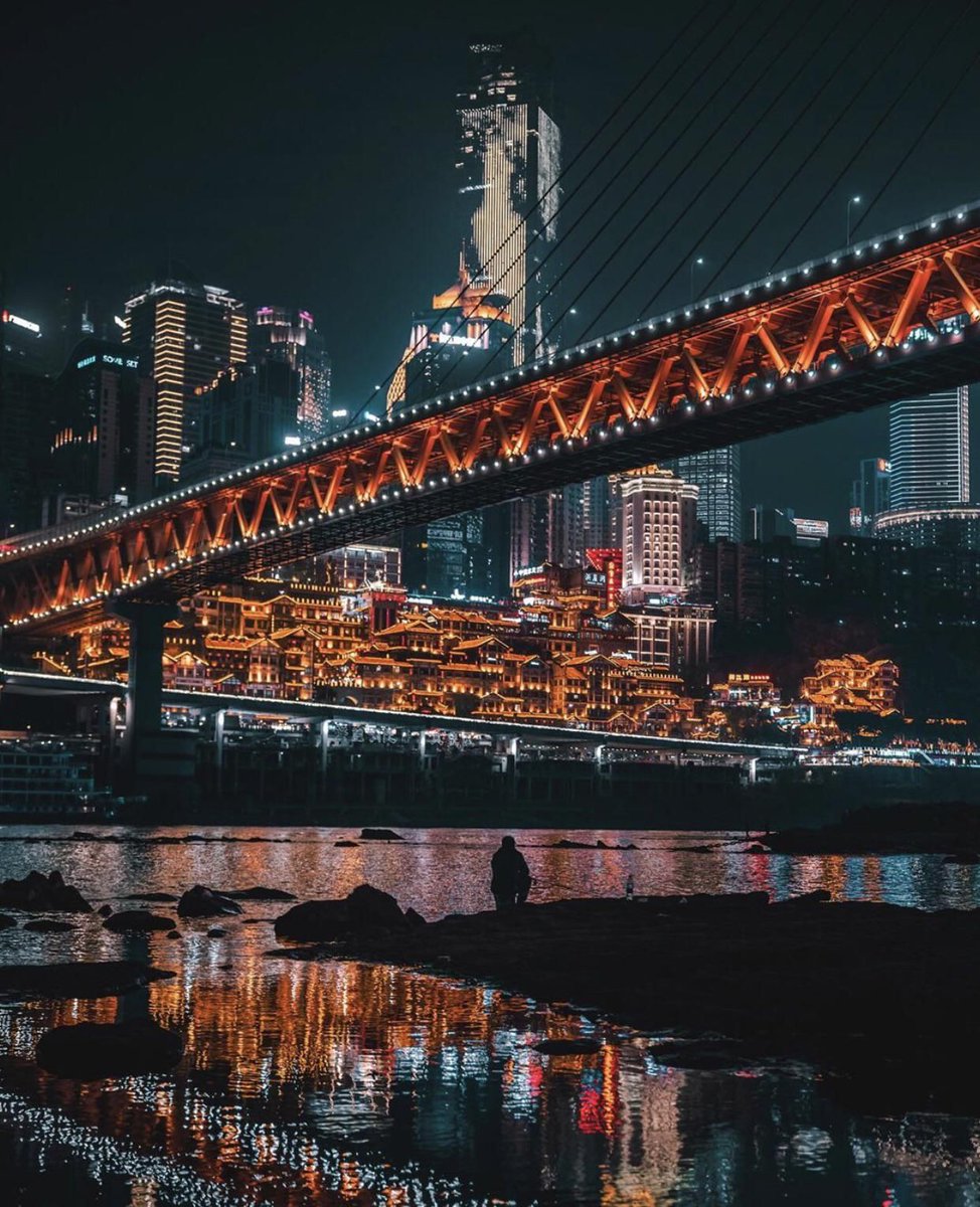 中国の重慶市マジでサイバーパンク2077の世界みたいや… 