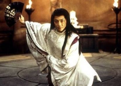 昨日なぜか野村萬斎さんの話が出て思い出したんだけど､同年代もしくはそれ以上の方なら伝わると思う野村萬斎さんの安倍晴明は「安倍晴明全然知らんし見たことないけど絶対こんな感じ」がやばいんですよ｡もはや本物(?)ミステリアスと色気の化身｡イケおじ｡映画また観たくなってきた 