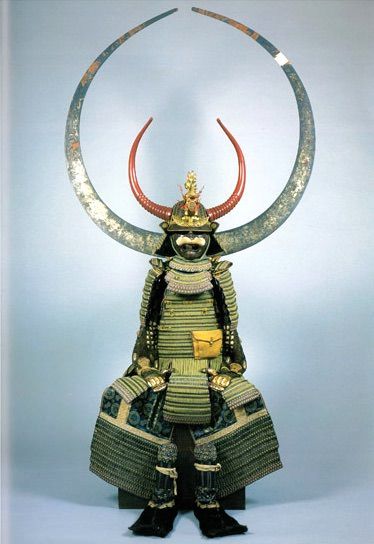 一応終わったから書いておくが…  ｢実は正体が明智光秀｣という俗説のある南光坊天海(慈眼大師)は、僧侶でありながら甲冑が残っていて、なんとその兜は｢麒麟前立付兜｣