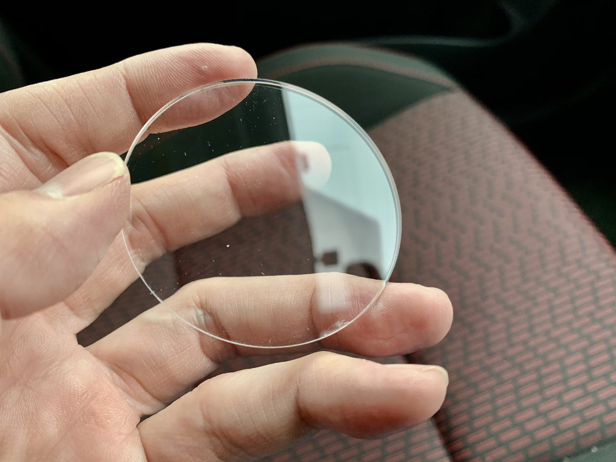 東京の葛飾立石に「はざいや」というアクリル材専門店があってな、脅威の計り売りで超絶激安