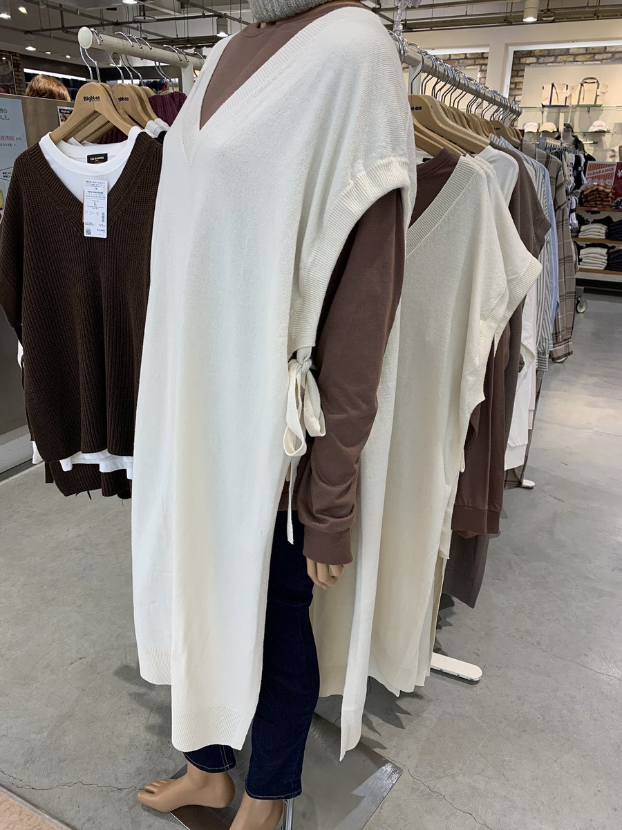 って聞かれた 「うーん、私は古のオタクだからクラピカみたいでちょっと…恥ずかしい」 と適当に濁したら店員さんが吹き出した