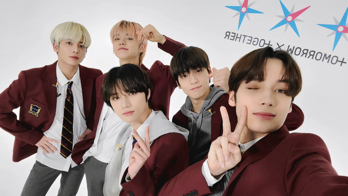 やっとMOAに聞かせることができた #TXT 日本1stアルバム♪ リリース日の夜はVliveで、朝は番組で会えるなんて💙 今回の #STILL_DREAMING 活動は幸せしかないですね🥰 #TOMORROW_X_TOGETHER