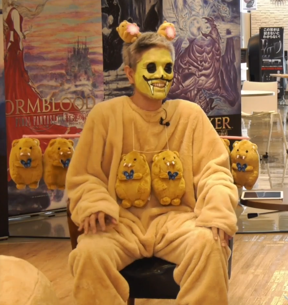 左から順にスクエニの社長、取締役、部長 