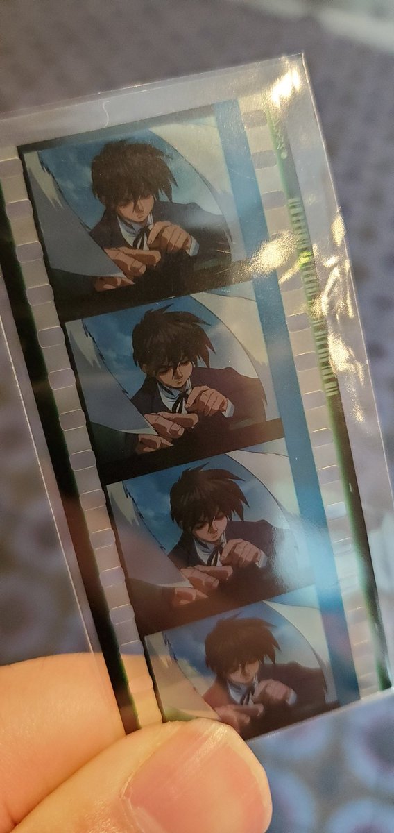 閃光のハサウェイ2回目見てきました 今日からの来場特典のフィルム、ガンダムX狙いだったのにまさかガンダム作品No.1おもろいシーンが出るとは思わないじゃんかさあ