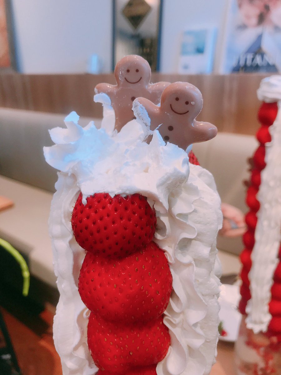   写真でもすごいけど、これがテーブルに運ばれてくると「やばい…やばい…」しか言えなくなります