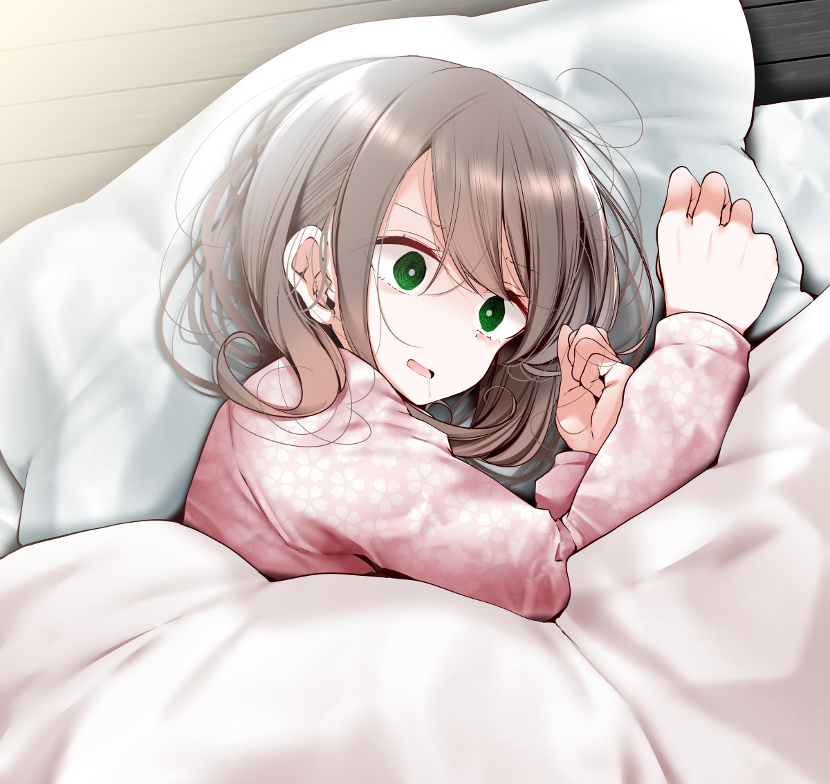 目が覚めて一瞬だけ休日だと錯覚してしまった時の顔 #OLちゃんたち 