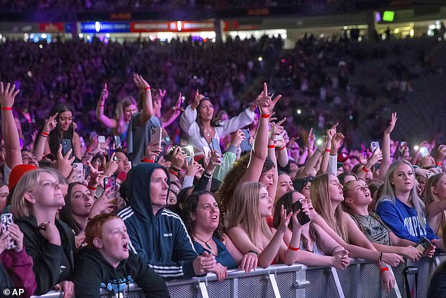 ニュージーランドではコロナ後最大となる5万人規模の野外音楽フェスが開催されました 