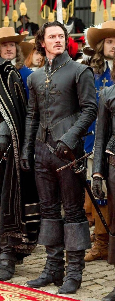 美女と野獣でルーク・エヴァンスのガストンに惚れた人はぜひ「三銃士」を観て欲しい