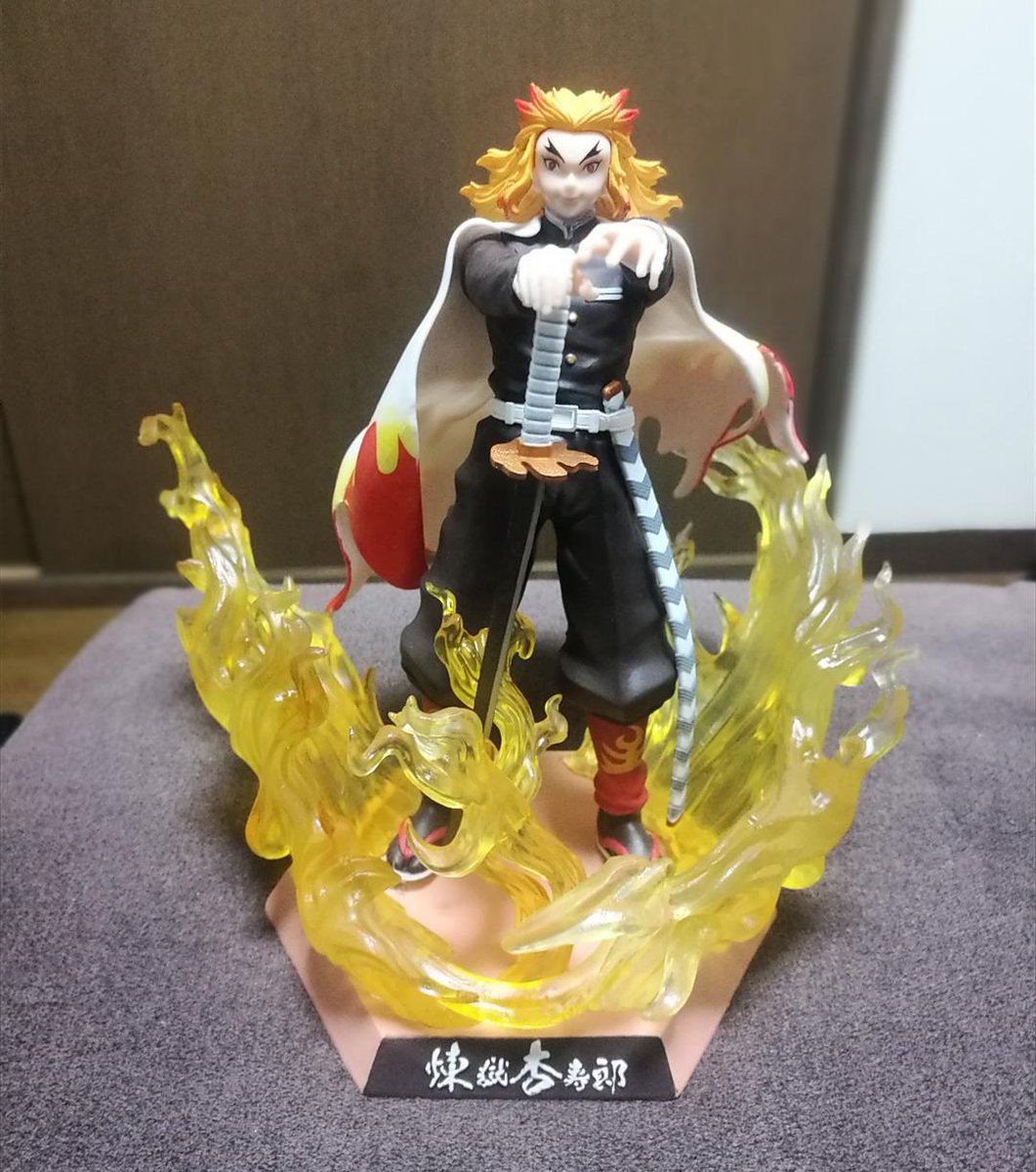 煉獄さんこのフィギュアの案件酷すぎて悪いけど笑っちゃった 