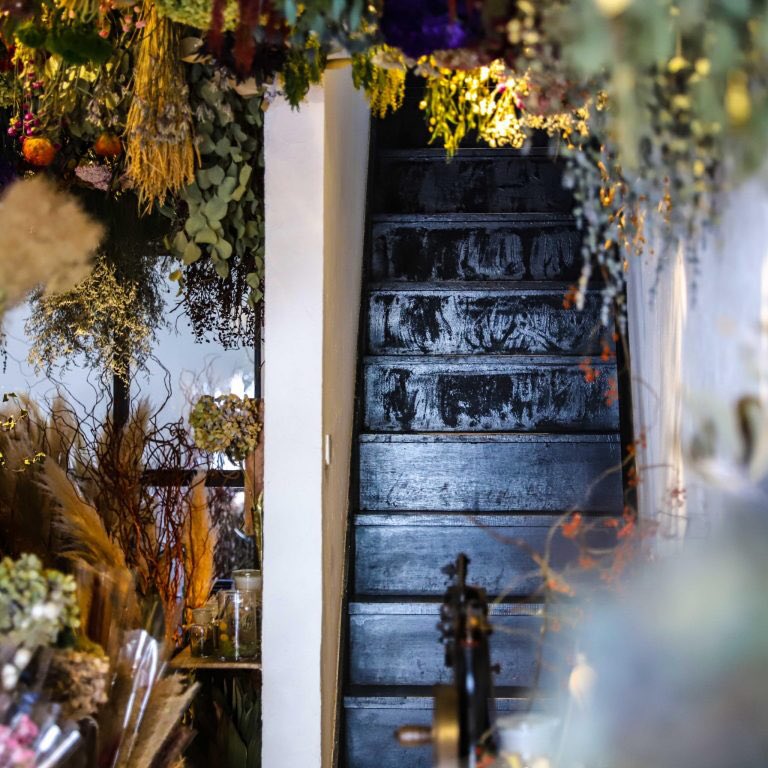 京都のCachetteっていうドライフラワー屋さんのカフェドリンク、店内もそうだけど可愛過ぎる