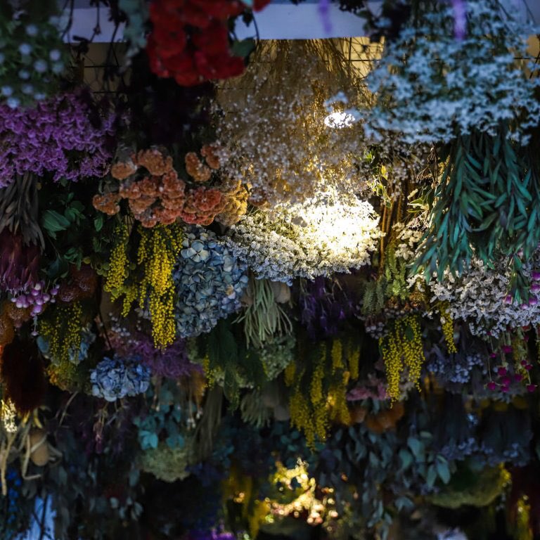 京都のCachetteっていうドライフラワー屋さんのカフェドリンク、店内もそうだけど可愛過ぎる