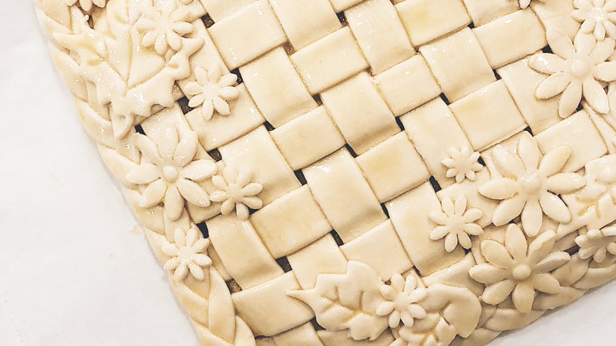 パイって焼く前がたまらなく可愛いと思うんですけど、わかる人いません