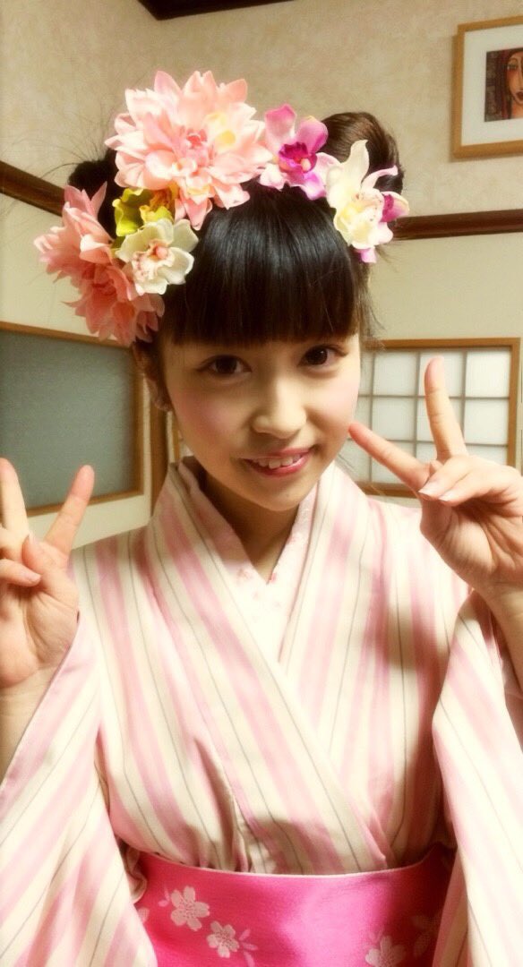 見た目成長したなあ☺️ 整形前1.2枚目(中3高1くらい)→整形後3.4枚目(23歳) 加工もあるけどw 整形以外のメイクも頑張ったな