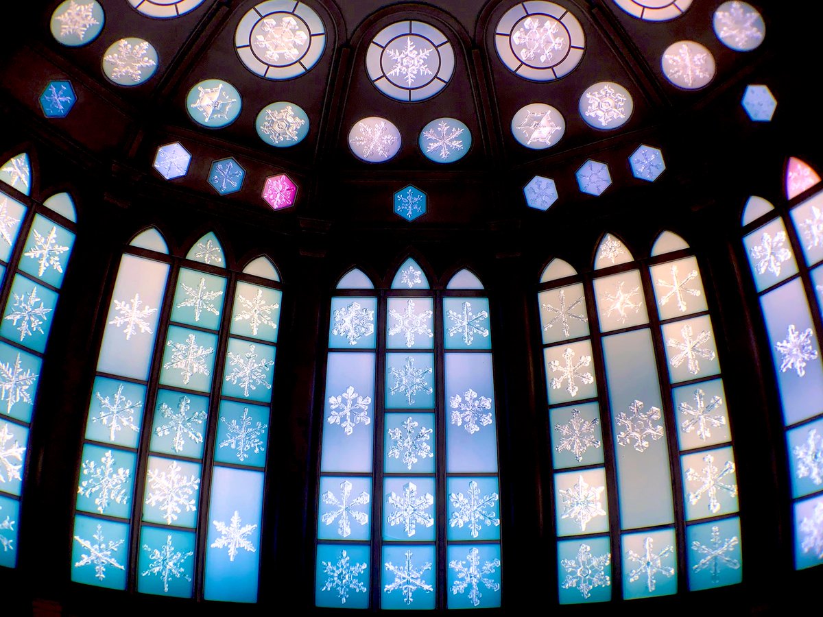 お願いです,雪の美術館の魅力を広めることにご協力ください.コロナの影響で今年6月末に閉館となった旭川の雪の美術館に特別許可を得て資料調査に来ました.館内の結婚式場は圧巻,雪の貴重な資料も多くあります.美術館の魅力が広まれば再開の可能性が高まるとのこと.どうぞよろしくお願いします❄️