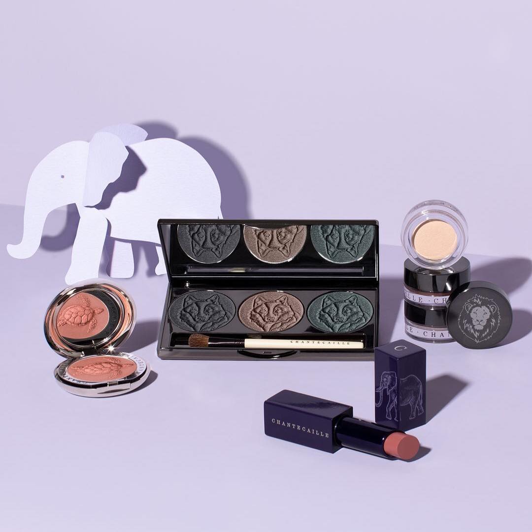 NY発のナチュラルコスメブランドChantecaille(シャンテカイユ) 絶滅に瀕した生き物や失われつつある自然環境をテーマにしたコレクションを毎年発表して収益の一部を環境保全のために寄付しているよ