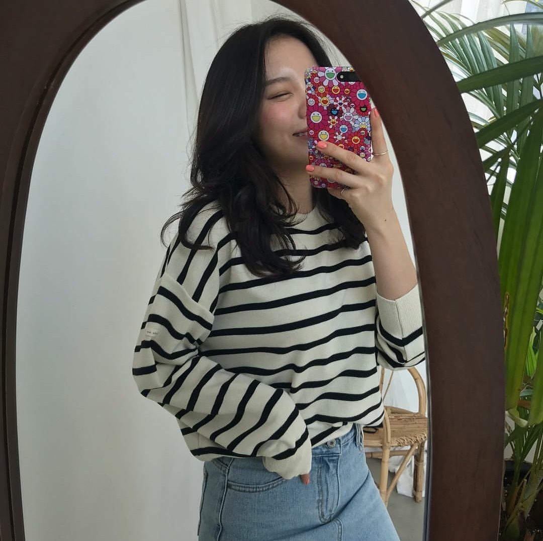 ホビヌナは日本に来ていてホソクは村上隆の展示会に行っていて、2人がこんなにも日本の芸術や国を好きでいてくれてる事が本当に嬉しい 家族旅行に沖縄を企画していたのに台風で行けず悔しくて泣いたと言っていたホビヌナもAirplaneが生まれたきっかけが日本なのも全部忘れられない大好きなエピソード