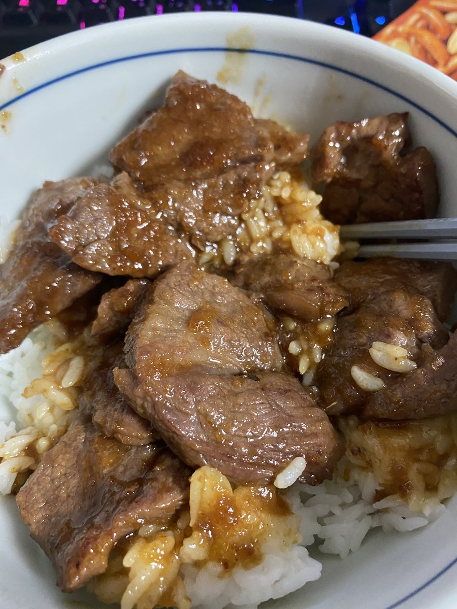 なにがお母さん食堂だ三十代独身男性食堂を見せてやる 