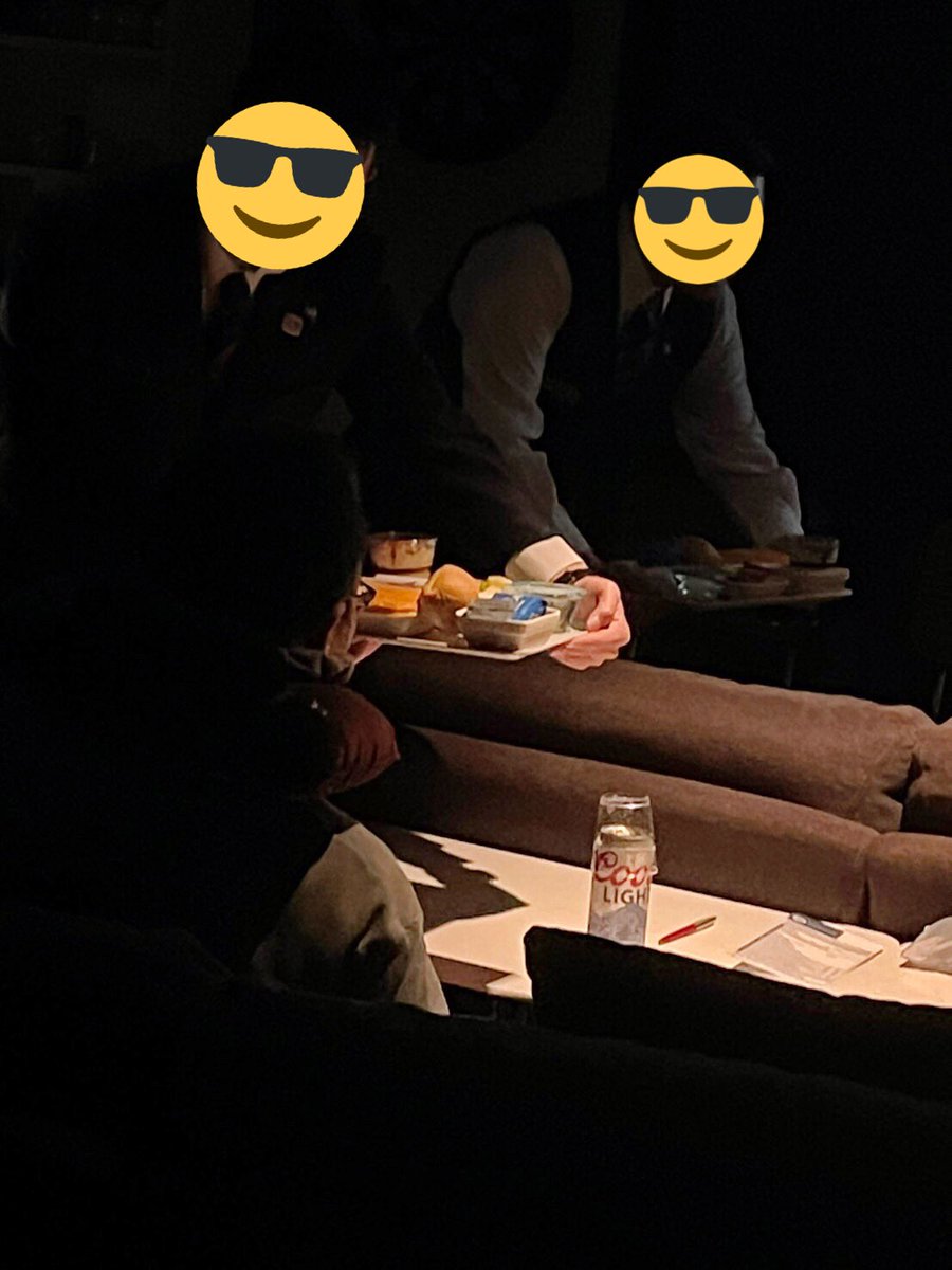 海外に行けず禁断症状が出始めた者たちによる国際線機内食オフが始まりました 