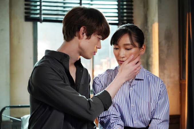 杏が妊娠＆双子育児で大変な時に未成年の唐田えりかと3年間に及ぶ不倫をしていた東出昌大のドクズさに比べ、ドラマ共演で杏のことが好きになったけど「杏さんの横に東出さんがチラつくので自制してます」と語り、不倫が発覚したとたん唐田えりかのフォローを外す氷魚くんの行動ときたら... 