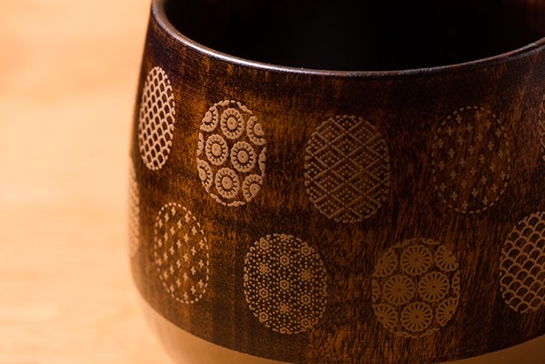 【岐阜の皆さんぜひ】飛騨高山の地元の木工技術と漆塗りで仕上げた地元産のカップ