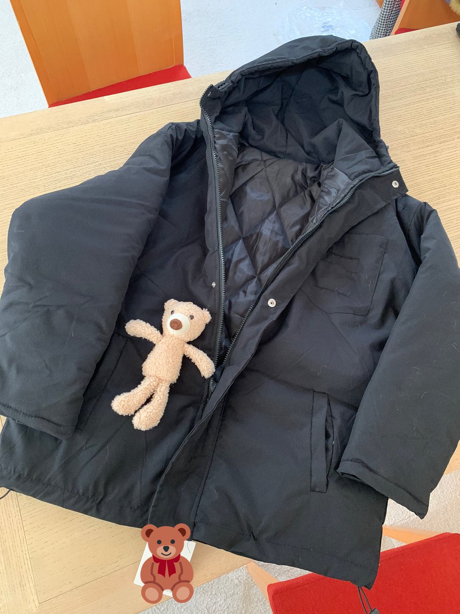 かわいい〜と思って通販で買ったクマちゃんのアウター、届いたら融合解除されててわらった 