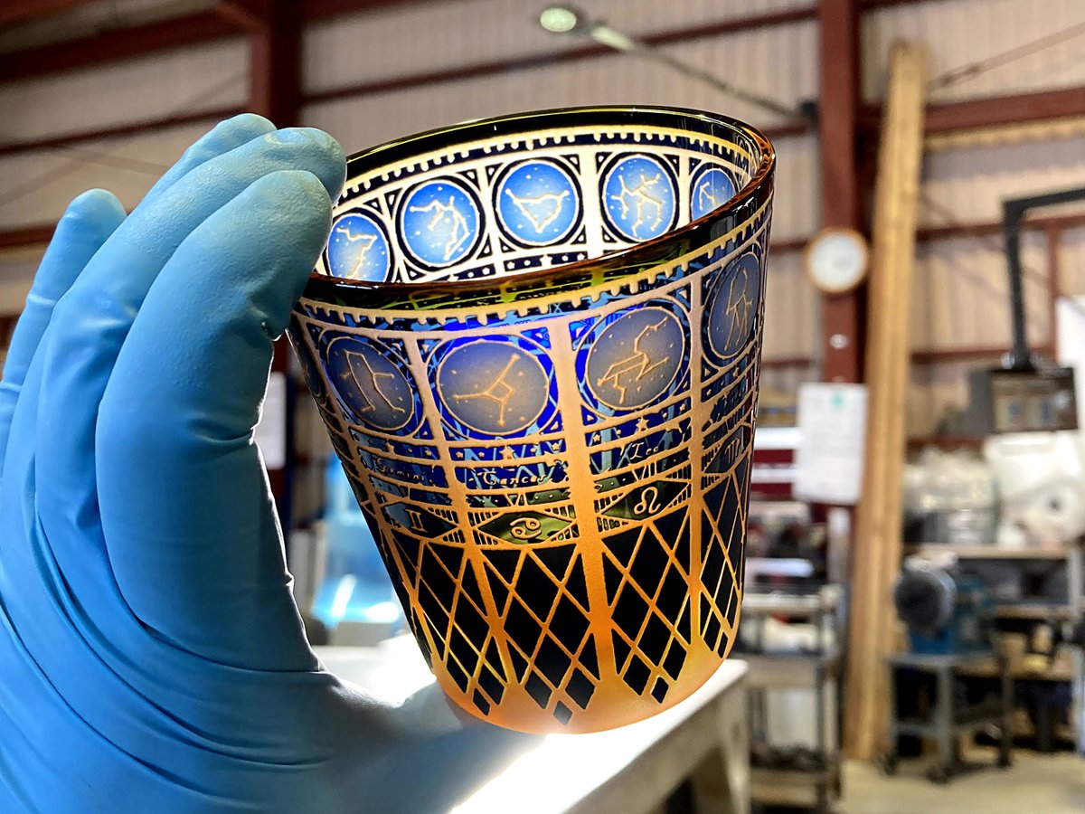 本日の制作。十二星座のグラス 