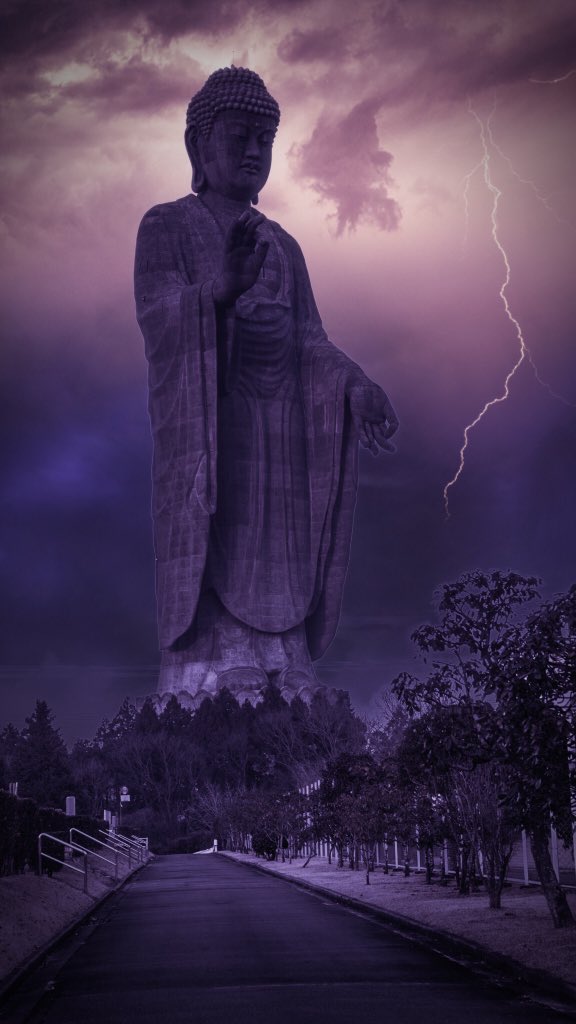 雷と牛久大仏の写真を 撮りました(震え声) 