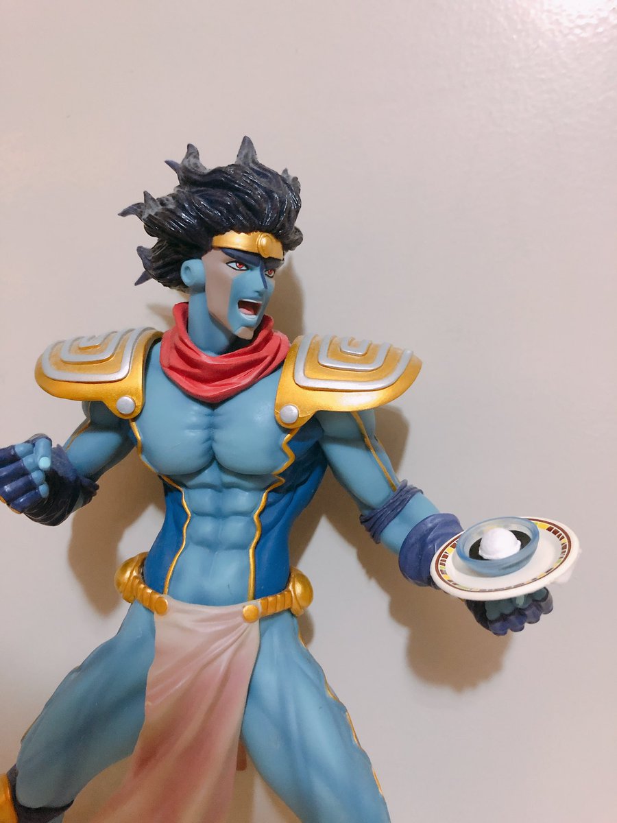 サイゼリヤガチャ、どう考えても300円で本物のコーヒーゼリー食べた方がよかったな〜と思ったんだけどスタープラチナにあげたらすごい喜んでたから良かった〜 