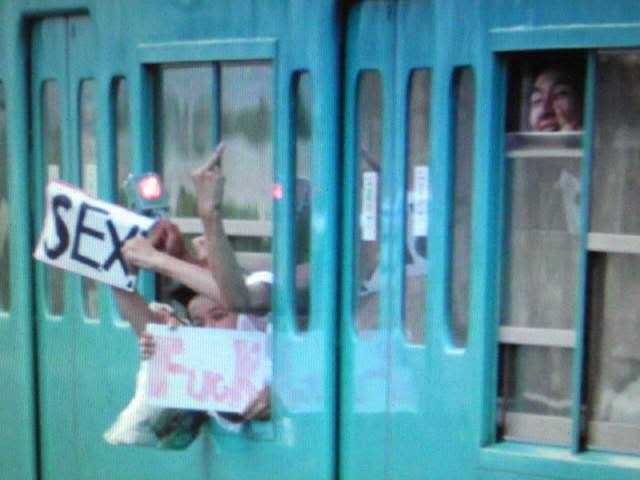 撮り鉄の邪魔するのもっと流行れ 