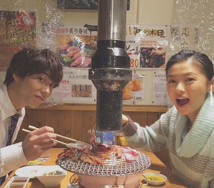 東出昌大の不倫が発覚したことによって私的には榮倉奈々ちゃんを大事にしてる賀来賢人の好感度上がりまくりなんだが