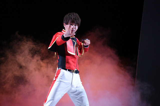 ブルーに水石亜飛夢、ピンクに工藤美桜    #キラメイジャー #小宮璃央 #木原瑠生 #新條由芽 #水石亜飛夢 #工藤美桜 #古坂大魔王 #水瀬いのり #杉田智和 #鈴村健一 #中村悠一 