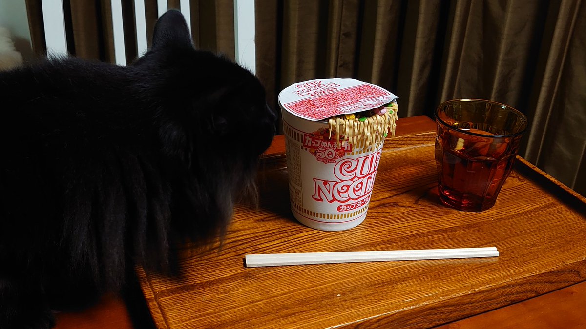 っとなるカップ麵のフタおさえ 作りました