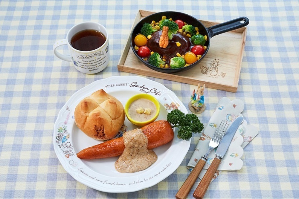 「ピーターラビットカフェ」ピーターの大好物“ニンジン”丸ごと使用の限定プレート、平野レミら考案 -